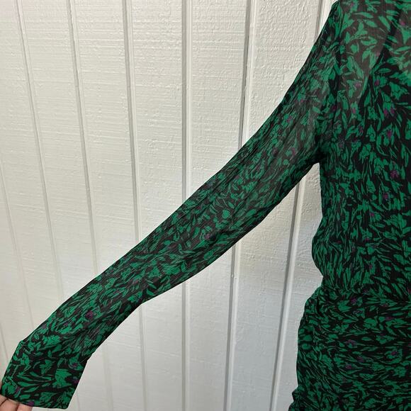 Berenice Paris Women Cocktail Holiday Long Sleeve Mini Dress Silk Green Small - Picture 3 of 9